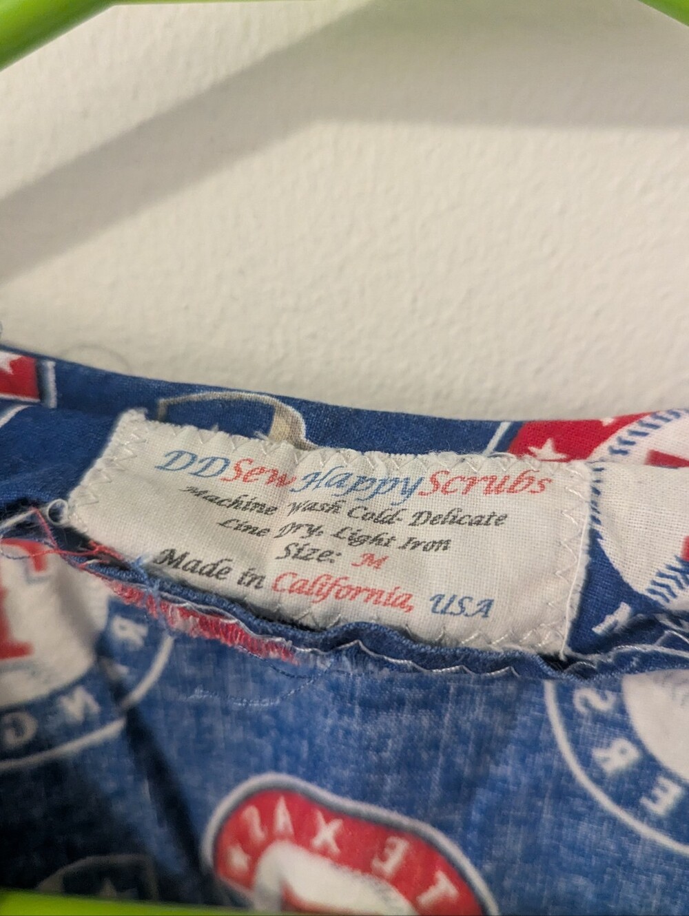 Texas Rangers Scrub Top - Picture 5 of 7